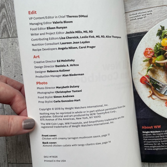 Weight Watchers WW The All New Chicken Cookbook | 130 recipes - Picture 9 of 10